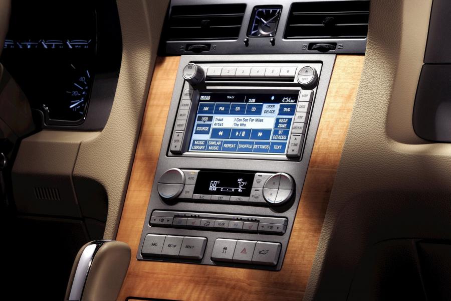  Lincoln Navigator 2006 года  (фото 42 из 82)